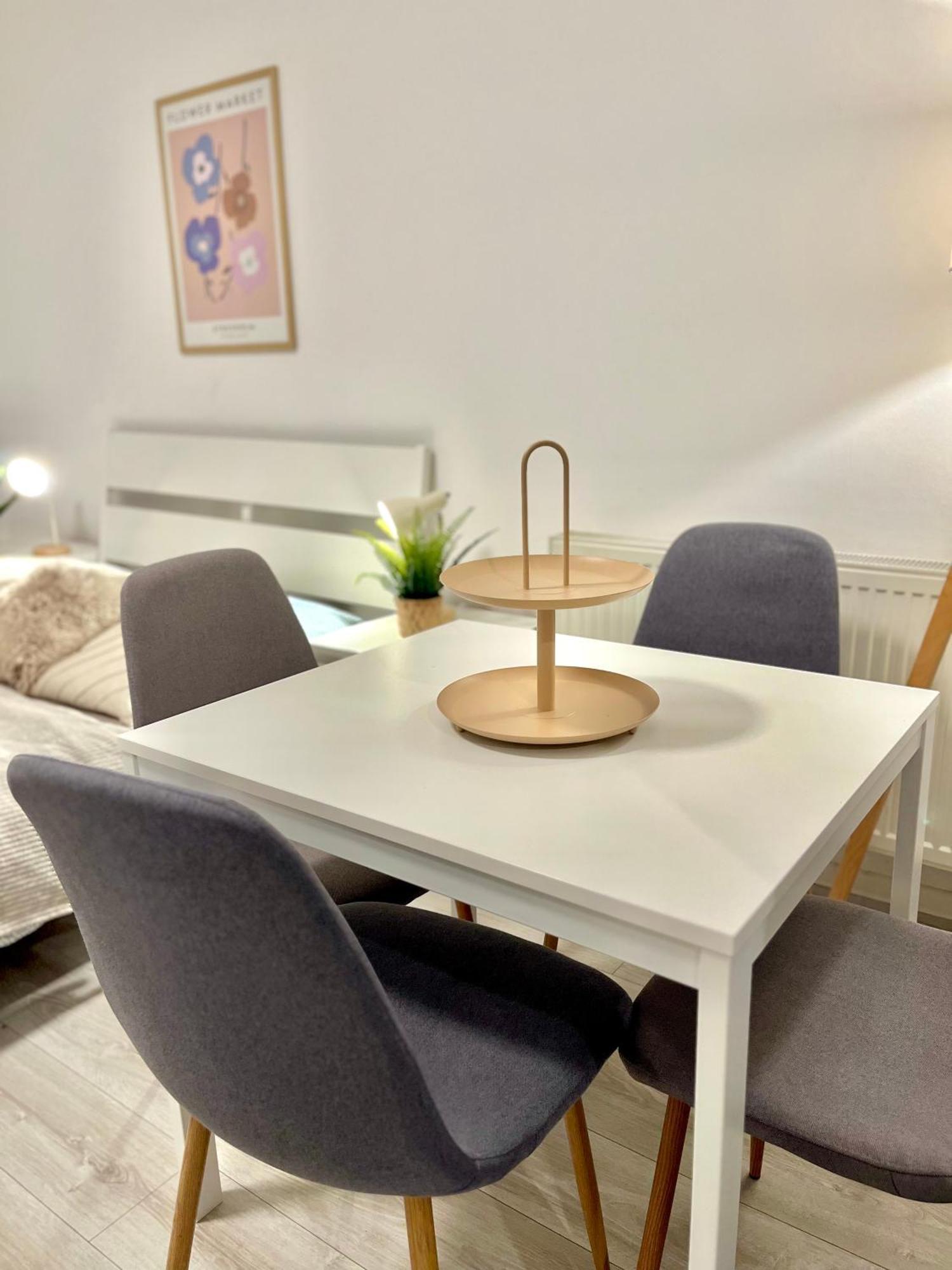 Apartment Robin - Old Town Братислава Экстерьер фото